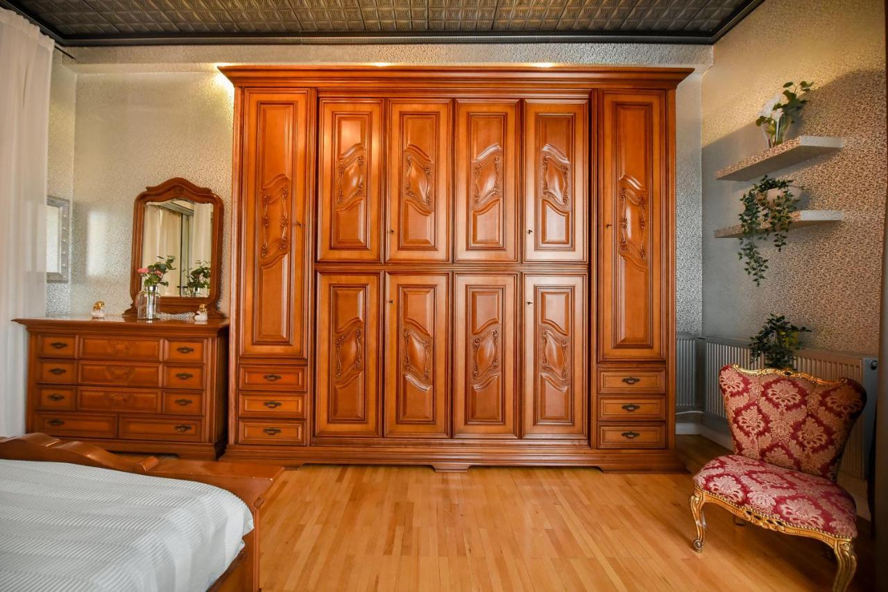 The Museum - Wonderful Super Central Apartment Bucharest Luaran gambar