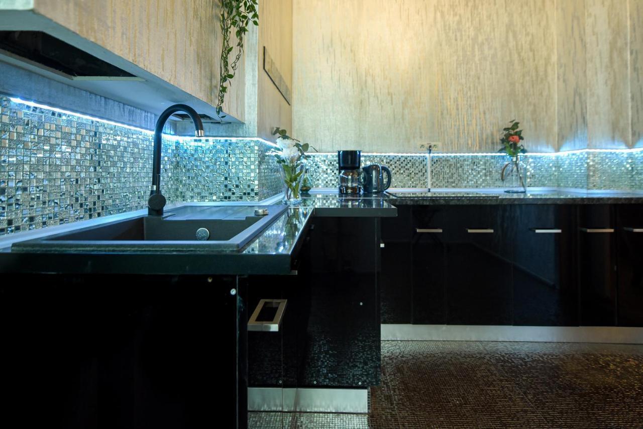 The Museum - Wonderful Super Central Apartment Bucharest Luaran gambar