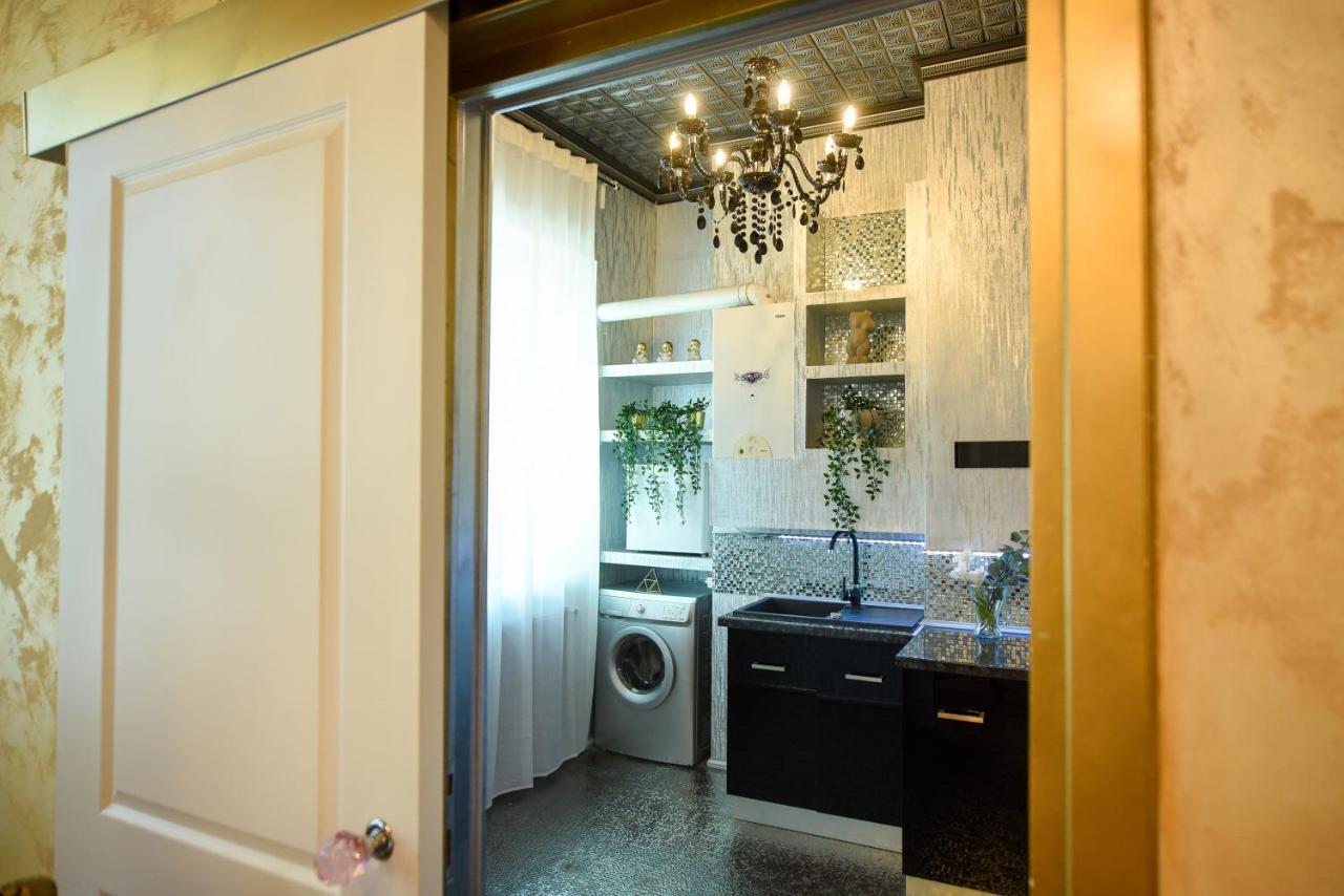 The Museum - Wonderful Super Central Apartment Bucharest Luaran gambar